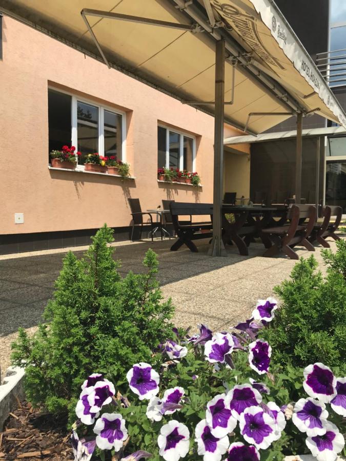 Hotel Hokejka Prievidza Extérieur photo