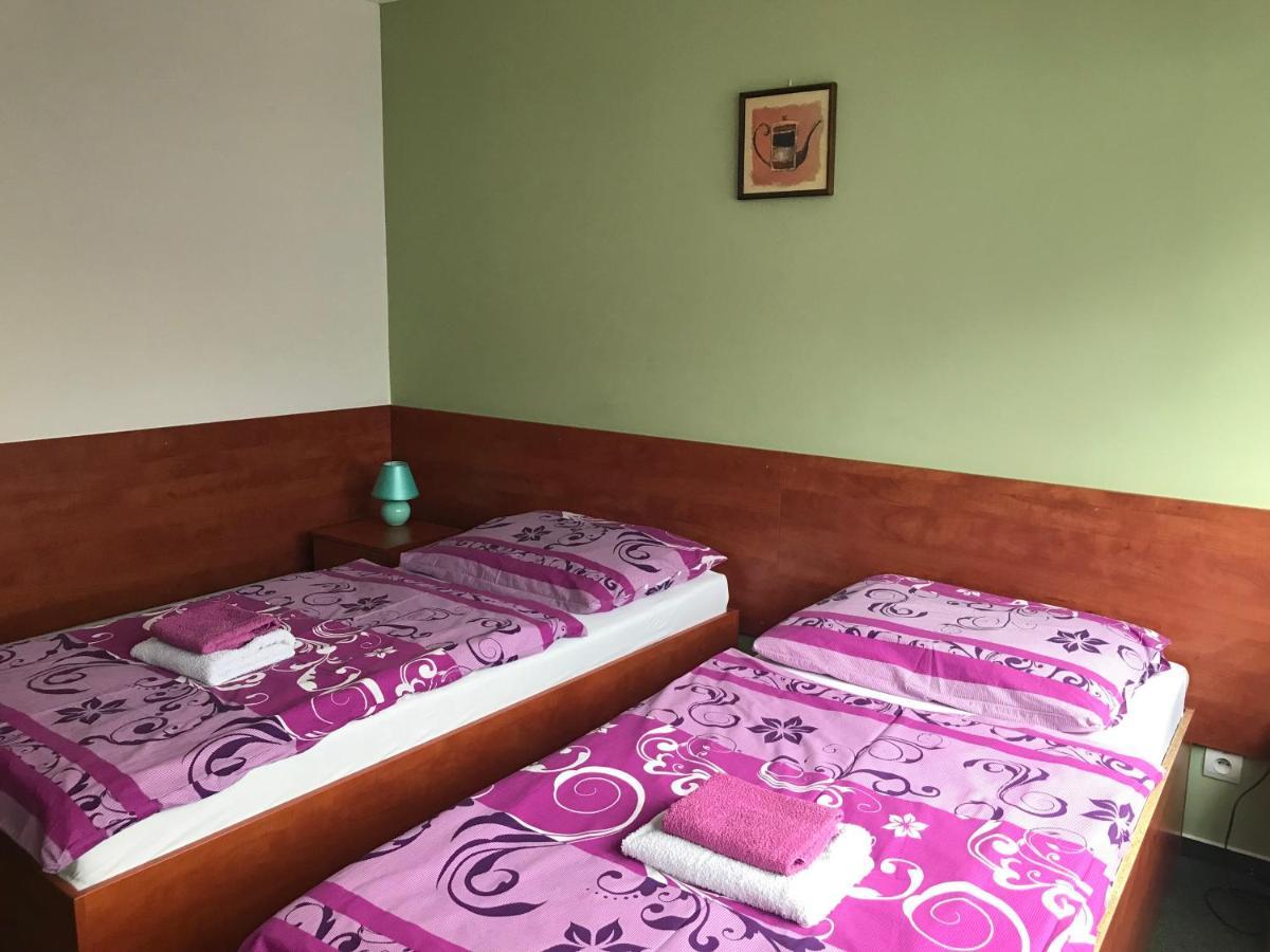 Hotel Hokejka Prievidza Extérieur photo