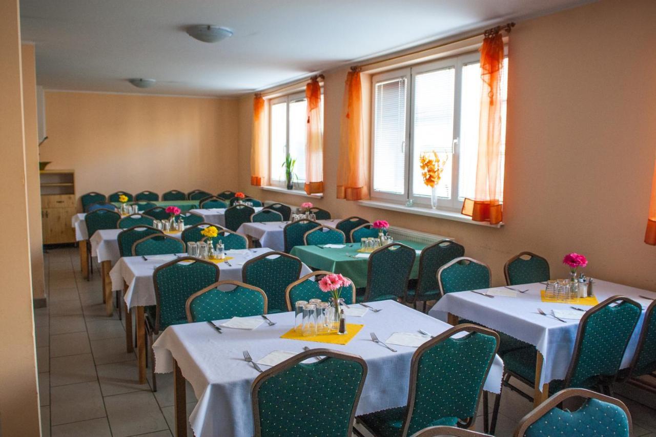 Hotel Hokejka Prievidza Extérieur photo