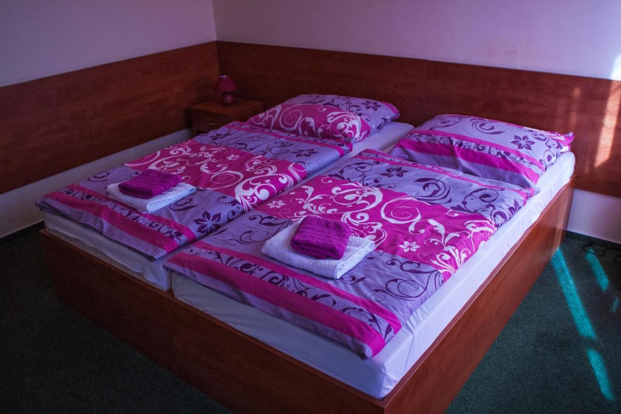Hotel Hokejka Prievidza Extérieur photo