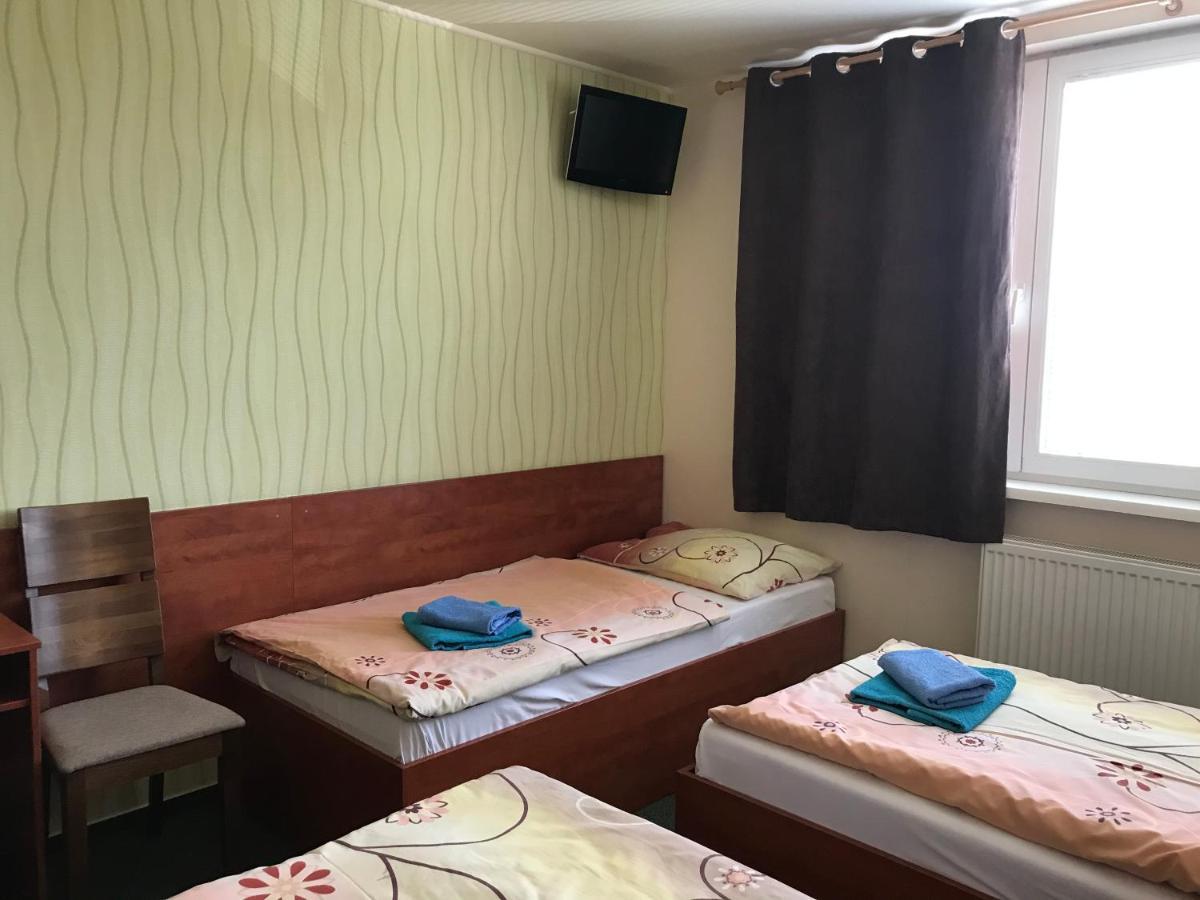 Hotel Hokejka Prievidza Extérieur photo
